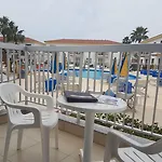 Aparthotel Cosmelenia 3*