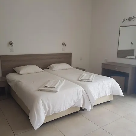 Cosmelenia Aparthotel Ayia Napa