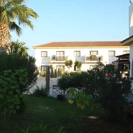 Cosmelenia Aparthotel