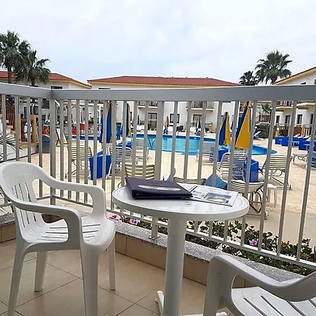Hotel apartamentowy Cosmelenia Ajia Napa