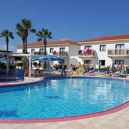 Cosmelenia Hotel apartamentowy Ajia Napa