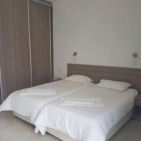 Apartmanhotel Cosmelenia 3*