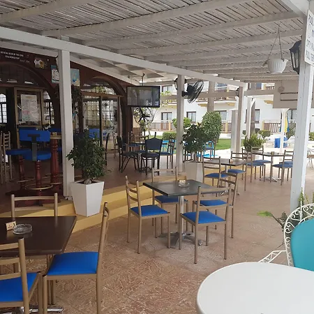 Cosmelenia Ξενοδοχείο με διαμερίσματα 3*